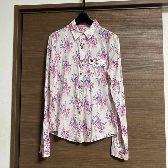 新品★GILLY HICKS ギリーヒックス★ブラウス★シアー★花柄★アバクロ