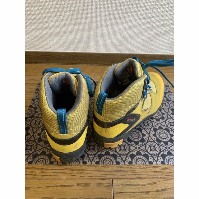 Caravan(キャラバン)のcaravan GORE-TEX 登山靴 ハイカット　サイズ：25.0cm スポーツ/アウトドアのアウトドア(登山用品)の商品写真