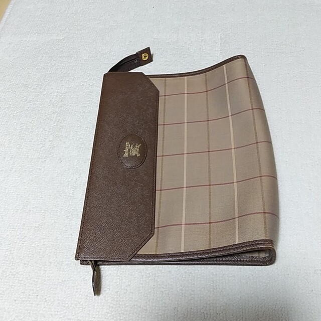 BURBERRY(バーバリー)のBURBERRYキラッチバッグ レディースのバッグ(クラッチバッグ)の商品写真