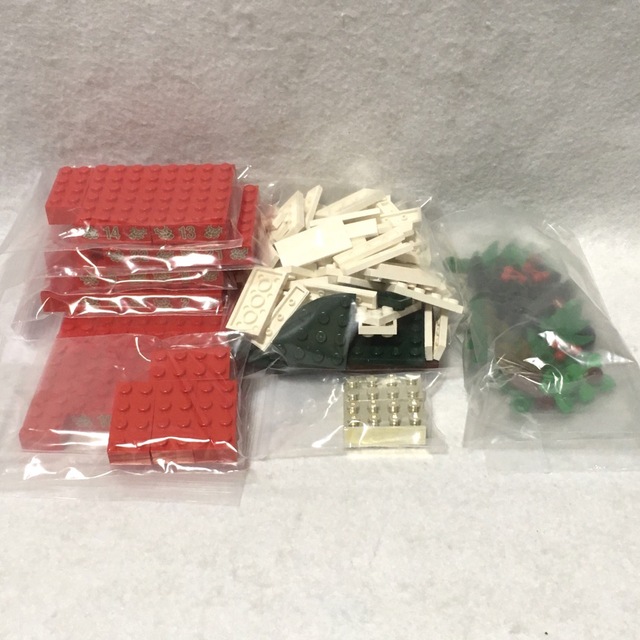 Lego(レゴ)の海外限定品 レゴ 正規品 クリスマス ホリデー カウントダウン キャンドル キッズ/ベビー/マタニティのおもちゃ(知育玩具)の商品写真