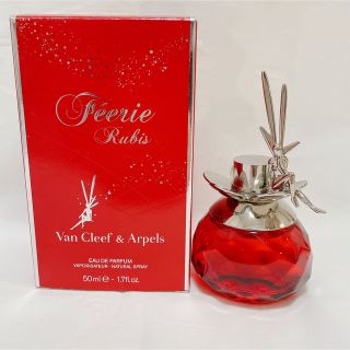 ヴァンクリーフアンドアーペル(Van Cleef & Arpels)のヴァン クリーフ&アーペル  フェアリー ルビー オードパルファム 50ml(香水(女性用))