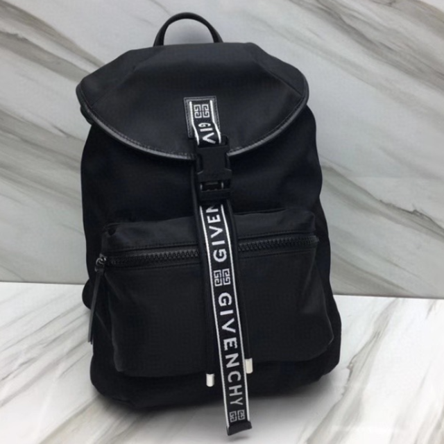 GIVENCHY バックパック ブラック feedmix-egypt.com