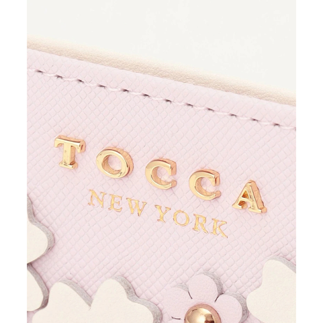 TOCCA(トッカ)のTOCCA トッカ　GARDEN FLOWER CARDCASE カードケース レディースのファッション小物(名刺入れ/定期入れ)の商品写真