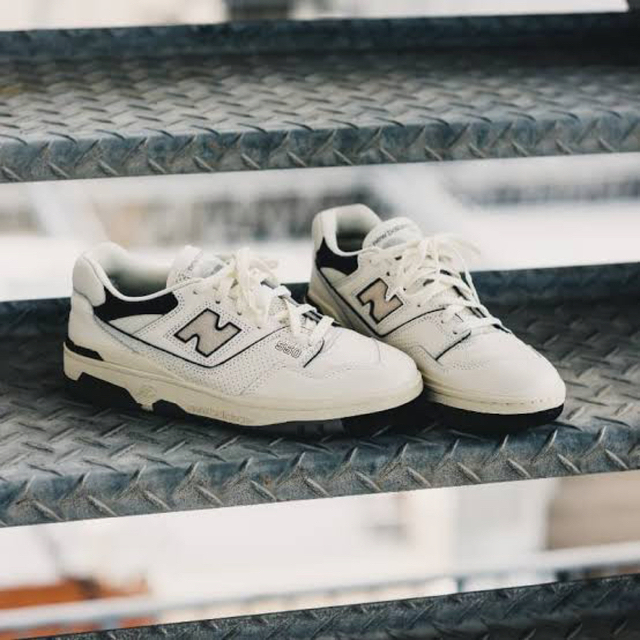 newbalance BB550LWT 23センチ-