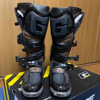 ガエルネ(GAERNE)の新品‼️未使用　GAERNE FASTBACK endurance enduro(モトクロス用品)