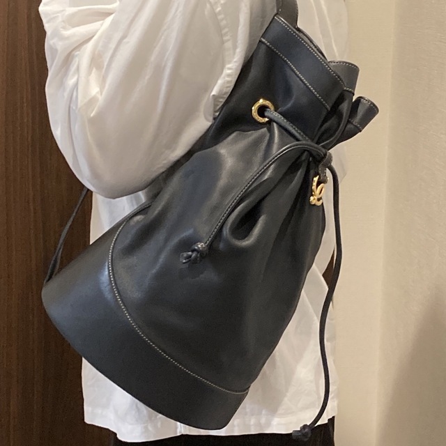 LOEWE(ロエベ) ショルダーバッグ - 巾着型