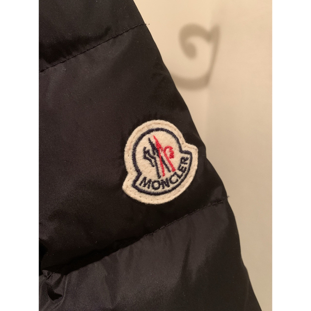 MONCLER(モンクレール)のyukarin様専用MONCLERモンクレール PERVENCHE フリルダウン レディースのジャケット/アウター(ダウンジャケット)の商品写真