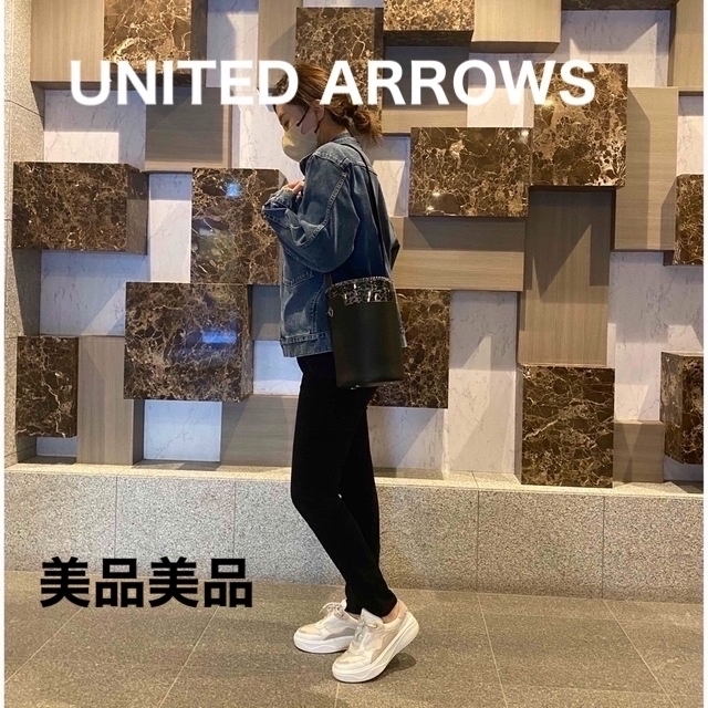 UNITED ARROWS(ユナイテッドアローズ)のUNITED ARROWS 美品 本革 ラウンドバック ショルダーバッグ レディースのバッグ(ショルダーバッグ)の商品写真