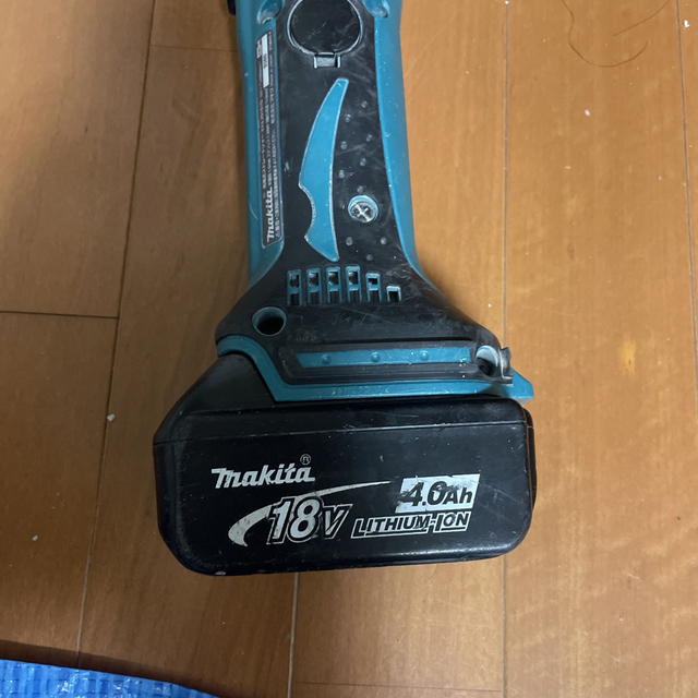 Makita(マキタ)のマキタ　充電式ストレートシャー　ＪＳ161Ｄ スポーツ/アウトドアの自転車(工具/メンテナンス)の商品写真