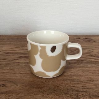 マリメッコ(marimekko)の【新品】マリメッコ　カップ　1つ(食器)