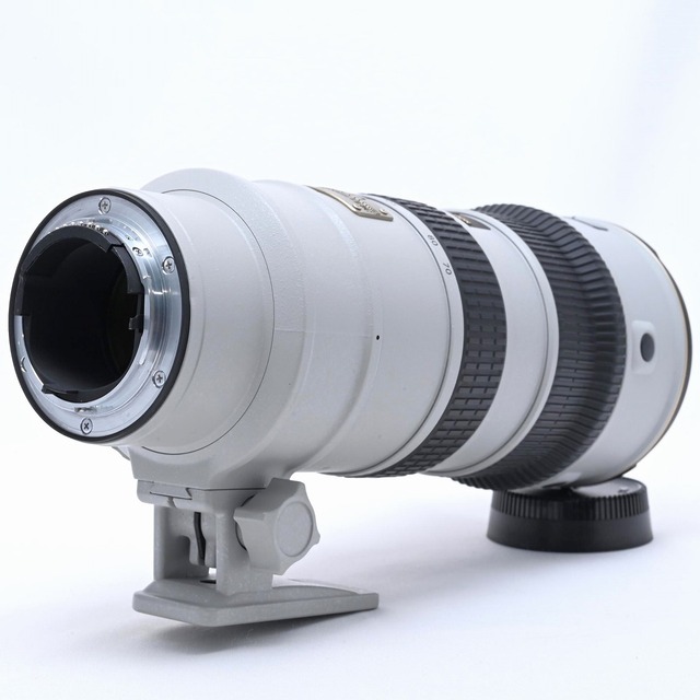 Nikon AF-S VR ED 70-200mm F2.8 IF ライトグレー