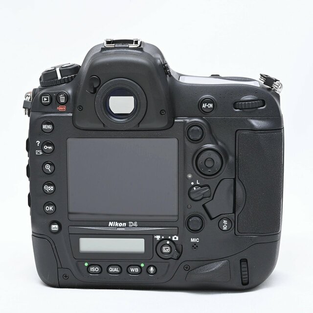 Nikon D4 ボディ