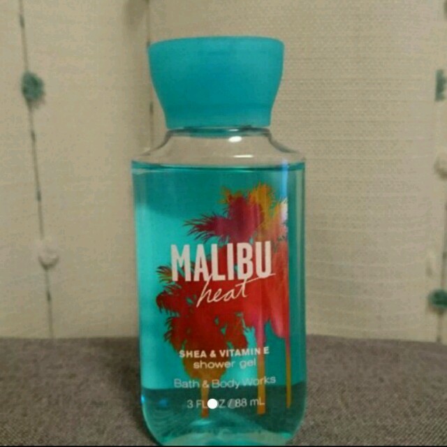 Bath & Body Works(バスアンドボディーワークス)の日本未上陸！ bathandbodyworks malibu heat コスメ/美容のボディケア(ボディソープ/石鹸)の商品写真