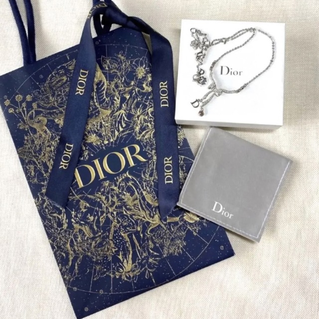 アクセサリー極美品　Christian Dior ディオール　リボン　ネックレス