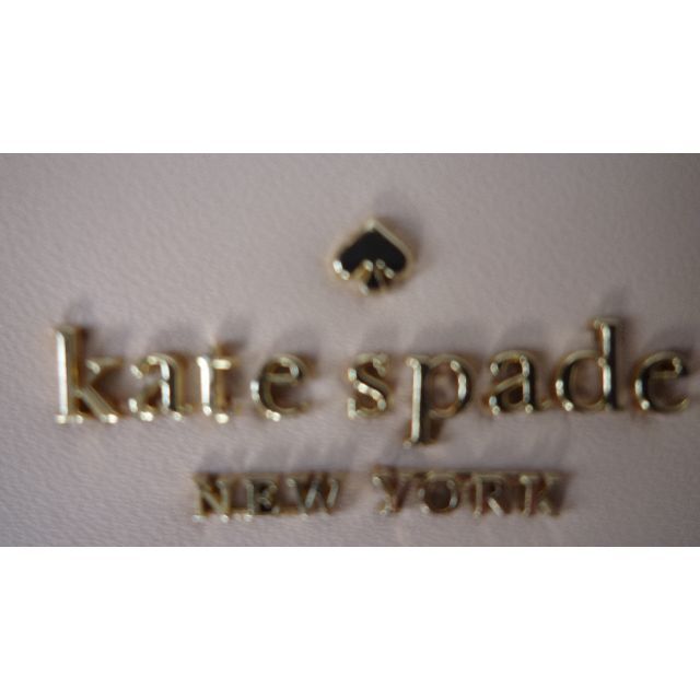 kate spade new york(ケイトスペードニューヨーク)の新品 正規品 証明書付 アメリカケイト店にて購入 本革 HONEY CRISP レディースのファッション小物(財布)の商品写真