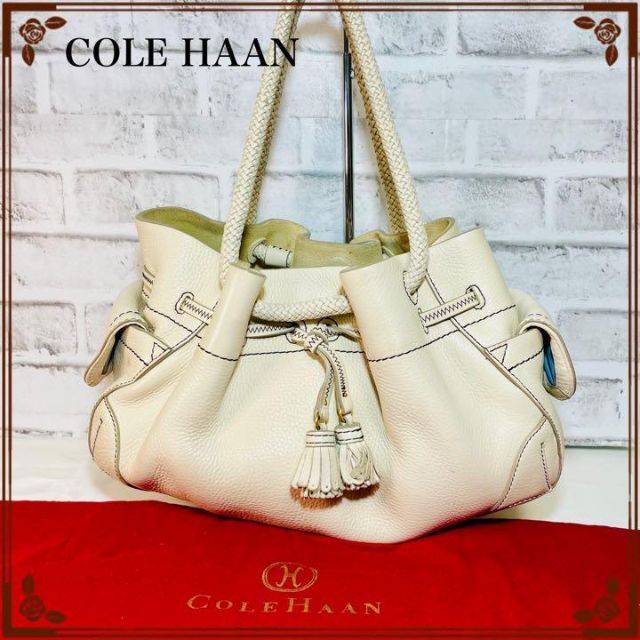 Cole Haan(コールハーン)の【COLE HAAN】ハンドバッグ レザー ベージュ 編み込みハンドル レディースのバッグ(ショルダーバッグ)の商品写真