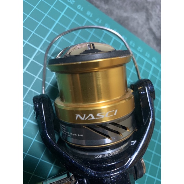 SHIMANO(シマノ)のジャンク品　NASCI ナスキー2500HGS シマノ スポーツ/アウトドアのフィッシング(リール)の商品写真