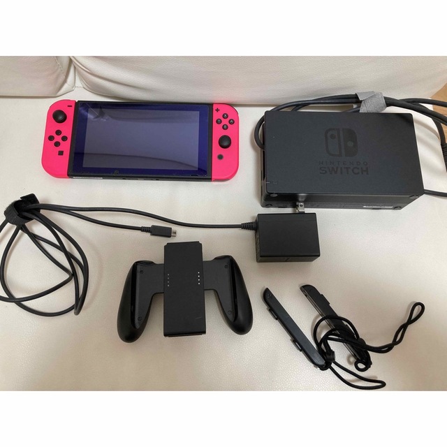 Nintendo switch 本体　据え置き　ピンク ニンテンドー　スイッチ