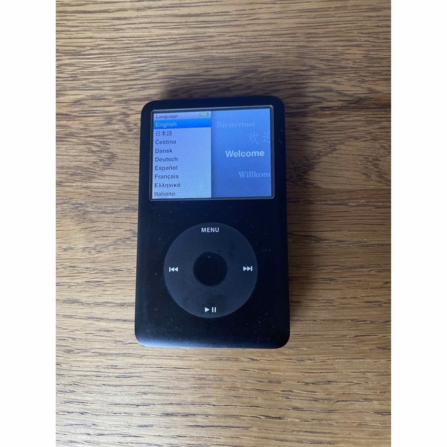 Apple(アップル)のiPod Classic (充電器dockケーブル付き) スマホ/家電/カメラのオーディオ機器(ポータブルプレーヤー)の商品写真