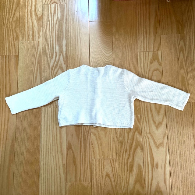 babyGAP(ベビーギャップ)のbabyGAP 80 カーディガン キッズ/ベビー/マタニティのベビー服(~85cm)(カーディガン/ボレロ)の商品写真