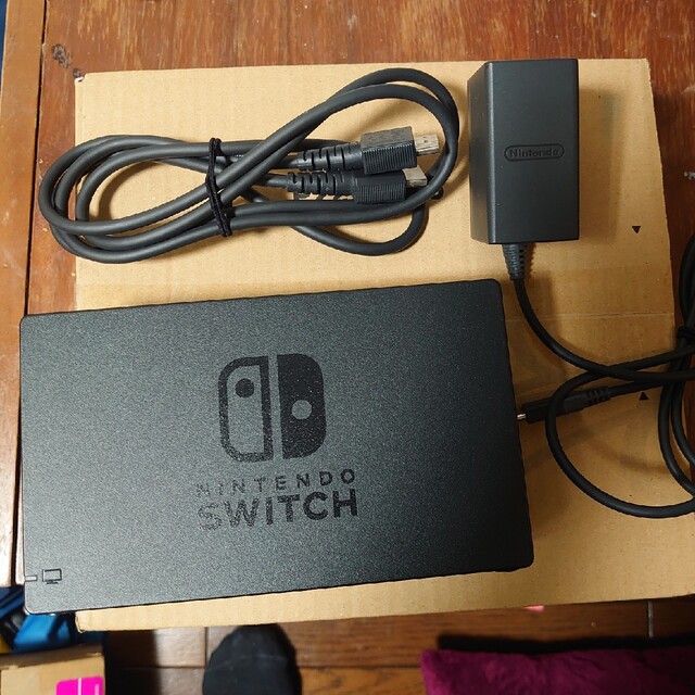 Nintendo　Switch　純正ドッグ