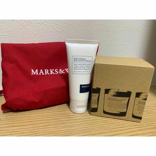 マークスアンドウェブ(MARKS&WEB)のMARKS&WEB ハンドクリームとキャンドルのセット　クリスマスギフト(アロマ/キャンドル)