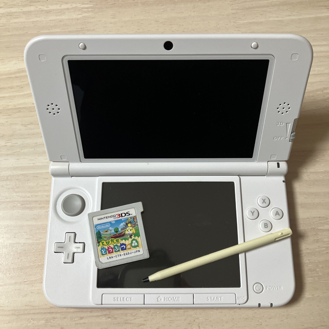 Nintendo 3DS LL 本体
