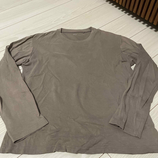 ユニクロ(UNIQLO)のユニクロ　ヒートテック　Mサイズ　長袖　メンズ　綿　ブラウン(Tシャツ/カットソー(七分/長袖))