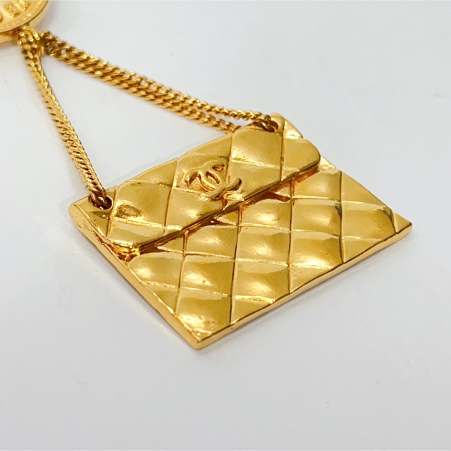 CHANEL - CHANEL シャネル ココマーク マトラッセ ブローチの通販 by