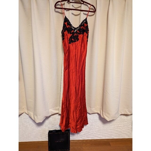 ラペルラ✨メゾン シルク ロングドレス www.aupaysducitron.fr