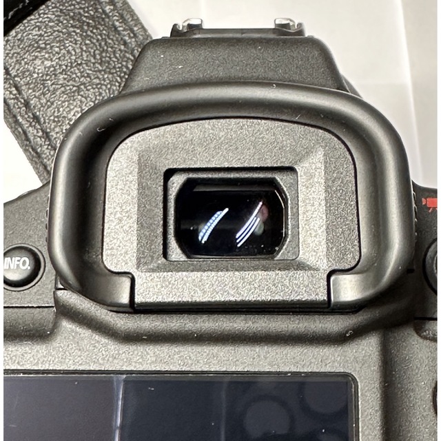 Canon(キヤノン)のCanon EOS 1DX Mark II + 128GB CFastカード スマホ/家電/カメラのカメラ(デジタル一眼)の商品写真
