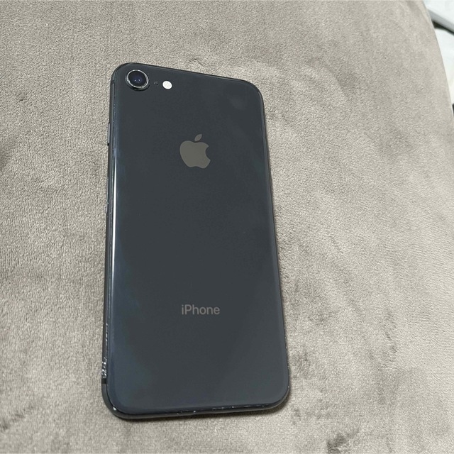 iPhone(アイフォーン)のiPhone8 64GB スマホ/家電/カメラのスマートフォン/携帯電話(スマートフォン本体)の商品写真