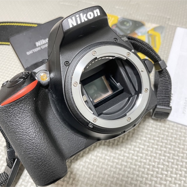 Nikon D5600 18−55VR