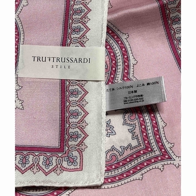 Trussardi(トラサルディ)の値下げ❗️【新品】トラサルディ💖ハンカチ　シルク混　大判　ミニスカーフ レディースのファッション小物(ハンカチ)の商品写真