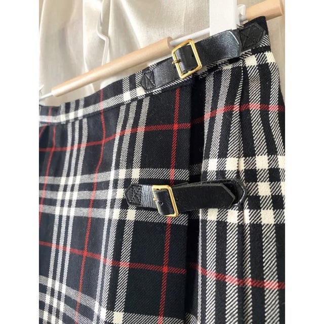 BURBERRY BLUE LABEL(バーバリーブルーレーベル)のBurberry BLUE LABEL チェック柄 プリーツスカート レディースのスカート(ひざ丈スカート)の商品写真