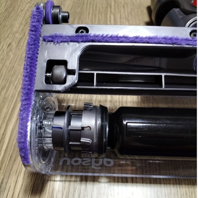 Dyson(ダイソン)のダイソン V10 SV12 ソフトローラークリーナーヘッド スマホ/家電/カメラの生活家電(掃除機)の商品写真