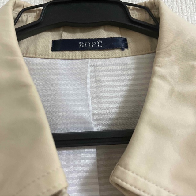 ROPE’(ロペ)のロペ ROPE トレンチコート ミドル丈 クリーニング済 レディースのジャケット/アウター(トレンチコート)の商品写真