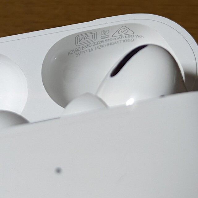 Apple(アップル)のアップル AirPods Pro MLWK3J/A スマホ/家電/カメラのオーディオ機器(ヘッドフォン/イヤフォン)の商品写真