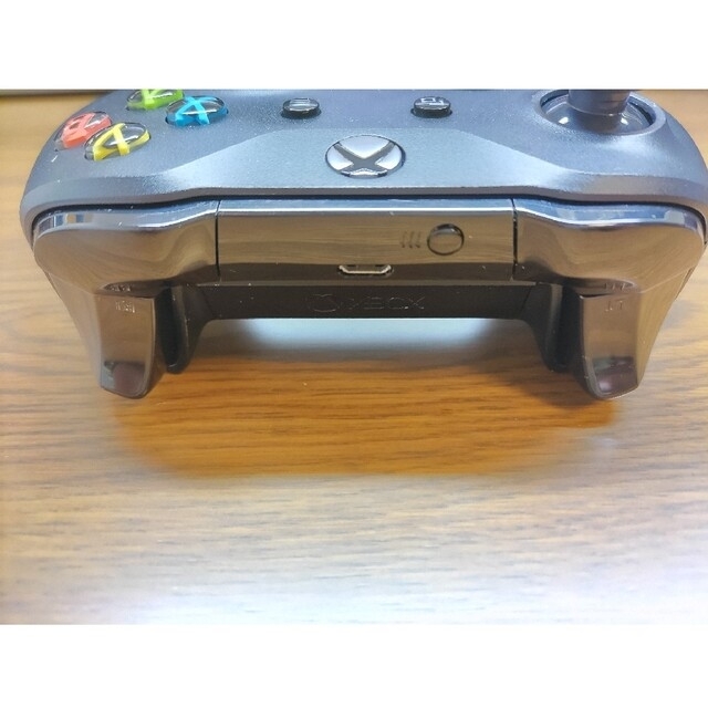 Xbox(エックスボックス)のxbox ワイヤレスコントローラー(ジャンク品) エンタメ/ホビーのゲームソフト/ゲーム機本体(その他)の商品写真