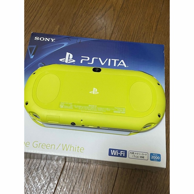 PSVITA 本体　メモリーカード付き 1