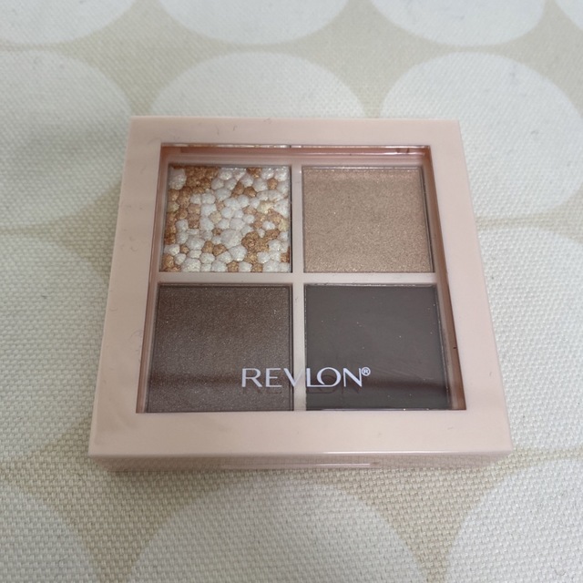 REVLON(レブロン)のレブロン　ダズル　アイシャドウ　クアッド　01 コスメ/美容のベースメイク/化粧品(アイシャドウ)の商品写真