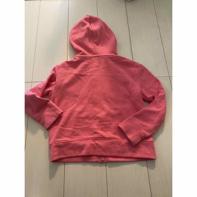 GAP Kids(ギャップキッズ)のGAP kids スパンコールロゴ　裏毛パーカー　120 ピンク　ギャップキッズ キッズ/ベビー/マタニティのキッズ服女の子用(90cm~)(ジャケット/上着)の商品写真