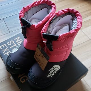 ザノースフェイス(THE NORTH FACE)の新品　ノースフェイス　ヌプシ スノーブーツ　22(ブーツ)