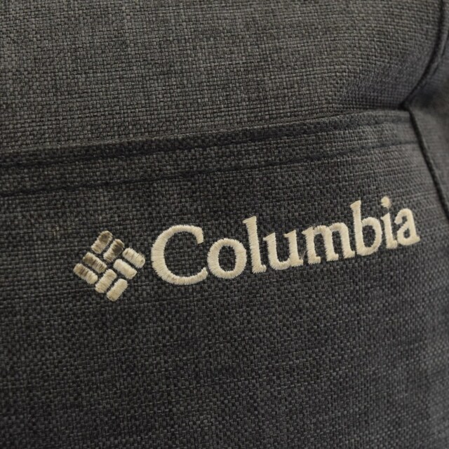 Columbia(コロンビア)のColumbia コロンビア リュックサック ロールトップ PU8271  グレー バックパック 化学繊維 メンズのバッグ(バッグパック/リュック)の商品写真