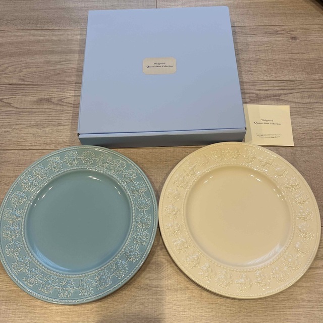 WEDGWOOD(ウェッジウッド)の【新品未使用】ウェッジウッド　WEDGWOOD   大皿2枚セット インテリア/住まい/日用品のキッチン/食器(食器)の商品写真