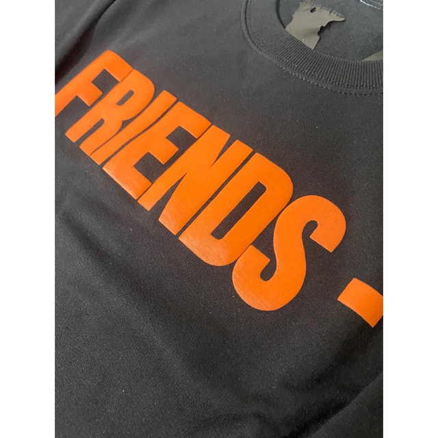 VLONE(ヴィーローン)のVLONE FRIENDS CREW NECK SWEAT SIZE XL メンズのトップス(スウェット)の商品写真