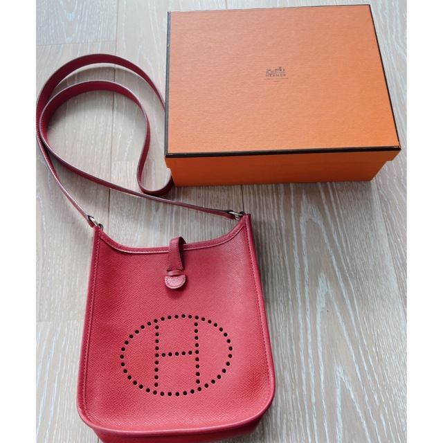 美品✨　エルメスHERMES エブリン????TPM 赤　レッドショルダーバッグ