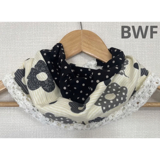 BWFブラック&ホワイト花柄スペシャル国内手作りネックウォーマー新品(ネックウォーマー)