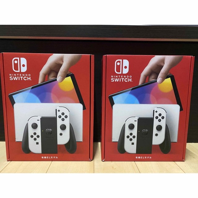 Nintendo Switch(ニンテンドースイッチ)の新品 未使用　Nintendo Switch 有機EL 本 2台セット ホワイト エンタメ/ホビーのゲームソフト/ゲーム機本体(家庭用ゲーム機本体)の商品写真