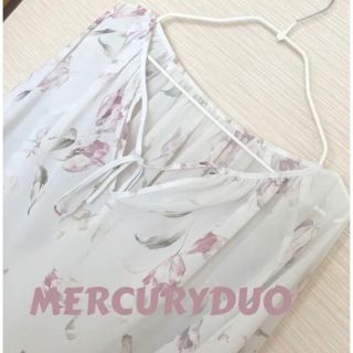 マーキュリーデュオ(MERCURYDUO)のMERCURYDUO マーキュリーデュオ　花柄ブラウス(シャツ/ブラウス(長袖/七分))